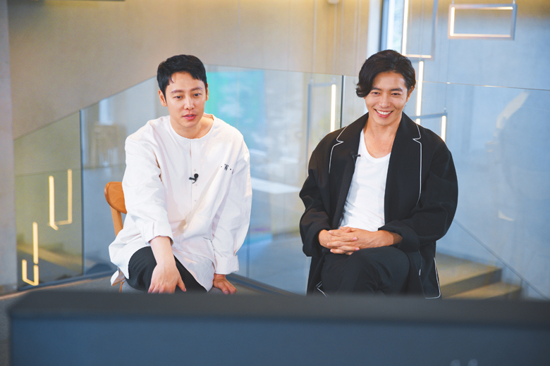 コン・ユ、13年ぶりに実現した「コーヒープリンス1号店」同窓会